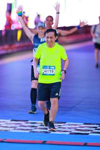 BIB: 
                            <button type="button" onclick="openModal(23417894)" class="btn btn-primary btn-sm float-right btn-popup" data-toggle="modal" data-target=".modal-high-quality">
                        <i class="fas fa-shopping-cart"></i> Add to Cart
                    </button>
                                            <button type="button" onclick="isThisMe(23417894, true)" class="btn btn-success btn-sm float-right btn-popup btn-isme hidden" data-toggle="tooltip" data-placement="bottom" title="นี่คือรูปของคุณใช่ไหม คลิกที่นี่เพื่อเอาเข้าอัลบั้ม">
                        <i class="fas fa-plus"></i> Add to album
                    </button>
                    <button type="button" onclick="isThisMe(23417894, false)" class="btn btn-warning btn-sm float-right btn-popup btn-isnotme hidden">
                        <i class="fas fa-ban"></i> Remove from album
                    </button>